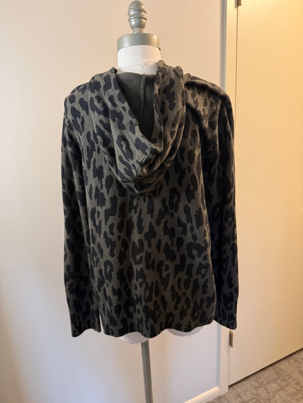 J. Jill Women's Leopard Print Crewneck Sweater - Green Black - Picture 5 of 8